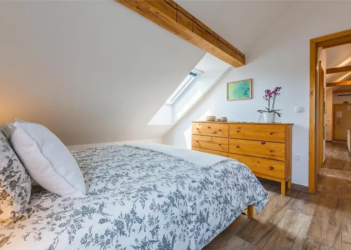 مزرعة للإقامة Pr'jernejc Agroturism