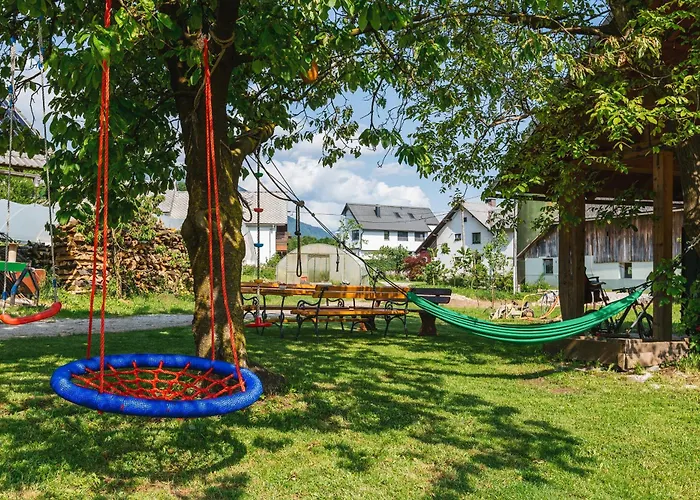 Pr'jernejc Agroturism * ليسْتْسي