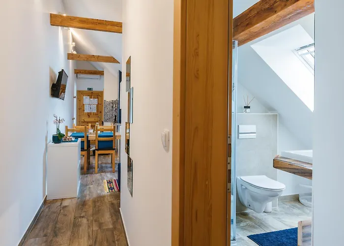 مزرعة للإقامة Pr'jernejc Agroturism ليسْتْسي