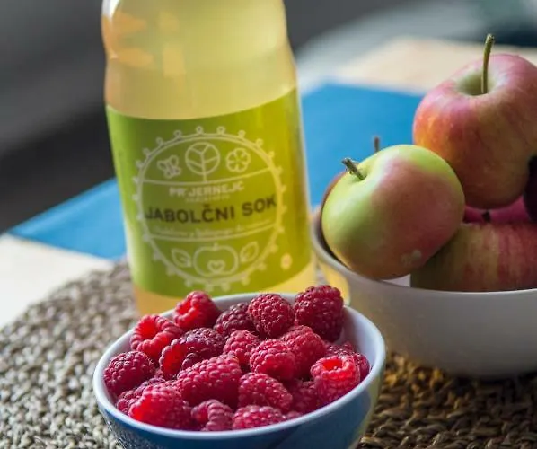 Pr'jernejc Agroturism مزرعة للإقامة